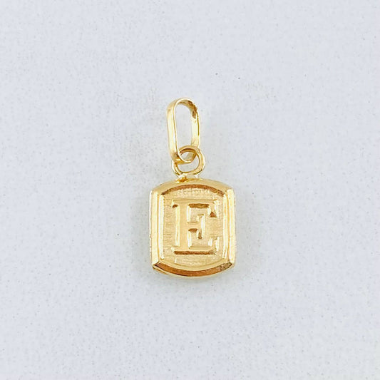 Dije Letra E 0.35gr / 1.5cm / Oro Amarillo 18K