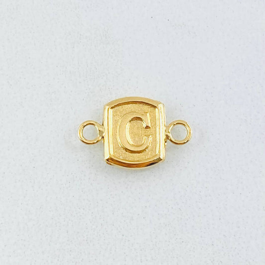 Herraje Letra C 0.3gr / 1.2cm / Oro Amarillo 18K