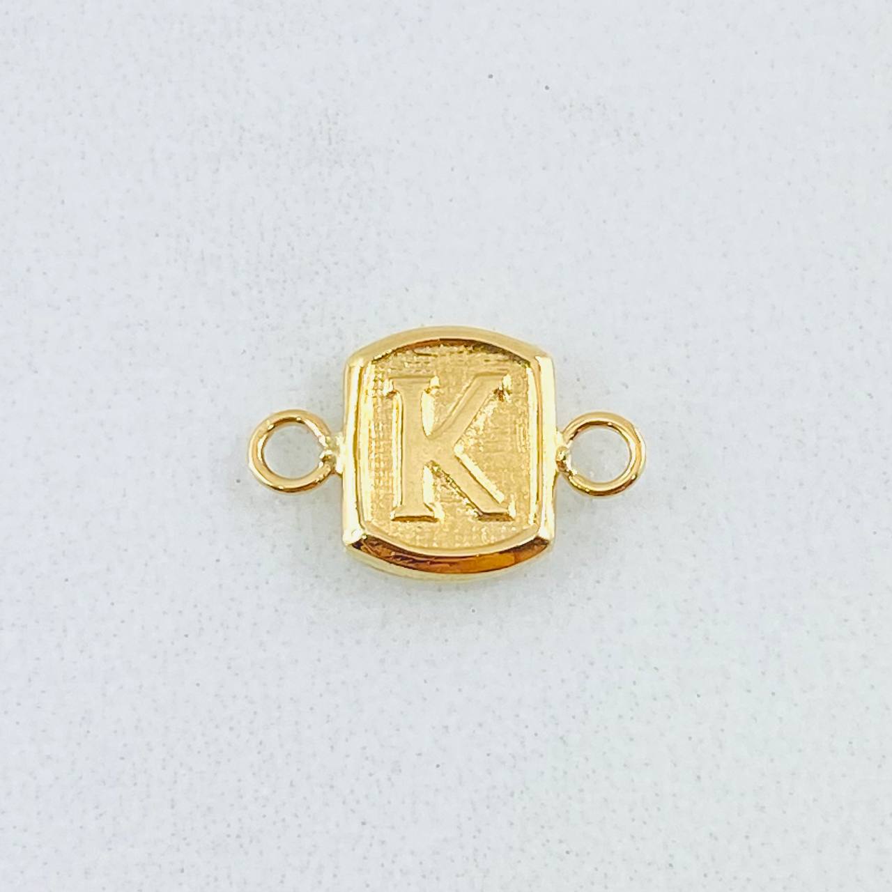 Herraje Letra K 0.3gr / 1.2cm / Oro Amarillo 18K ©