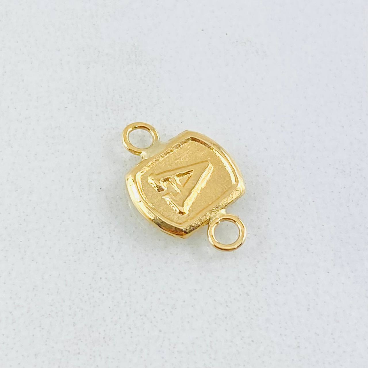 Herraje Letra A 0.3gr / 1.2cm / Oro Amarillo 18K *