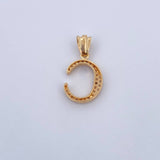 Dije Letra C 2.5gr / 2.5cm / Circones Blancos Oro Amarillo 18K $