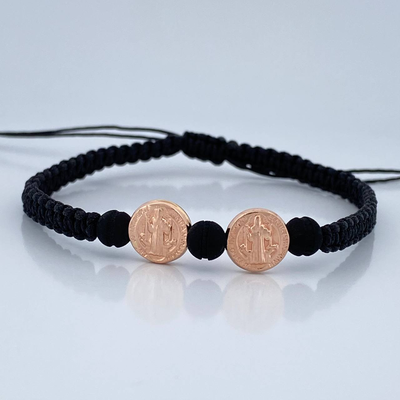 Pulsera Tejida Negra San Benito 1gr / Oro Rosa 18K &