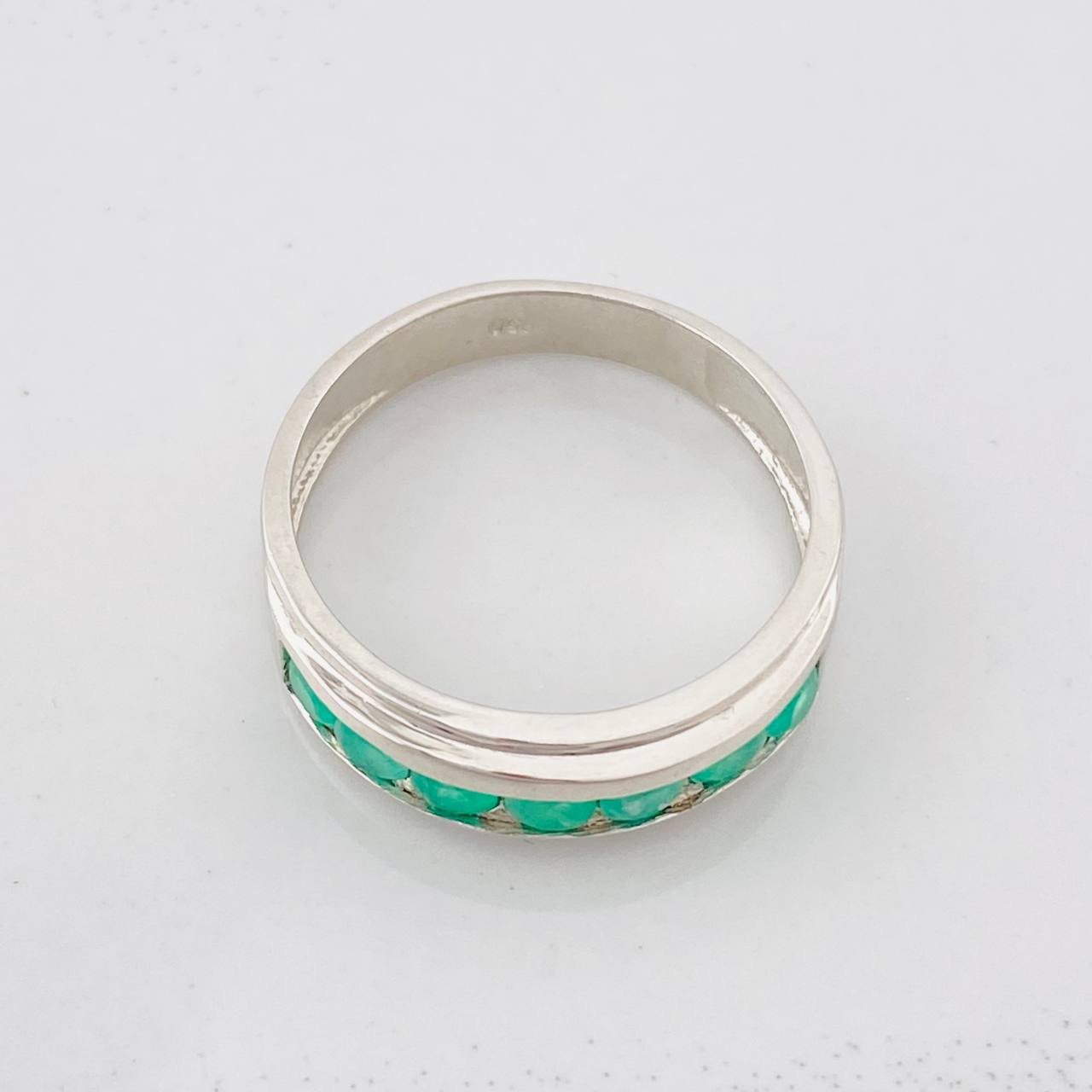 Anillo Carril Rectangular Esmeraldas 1.05pts 3.4g / T9 Plata 950