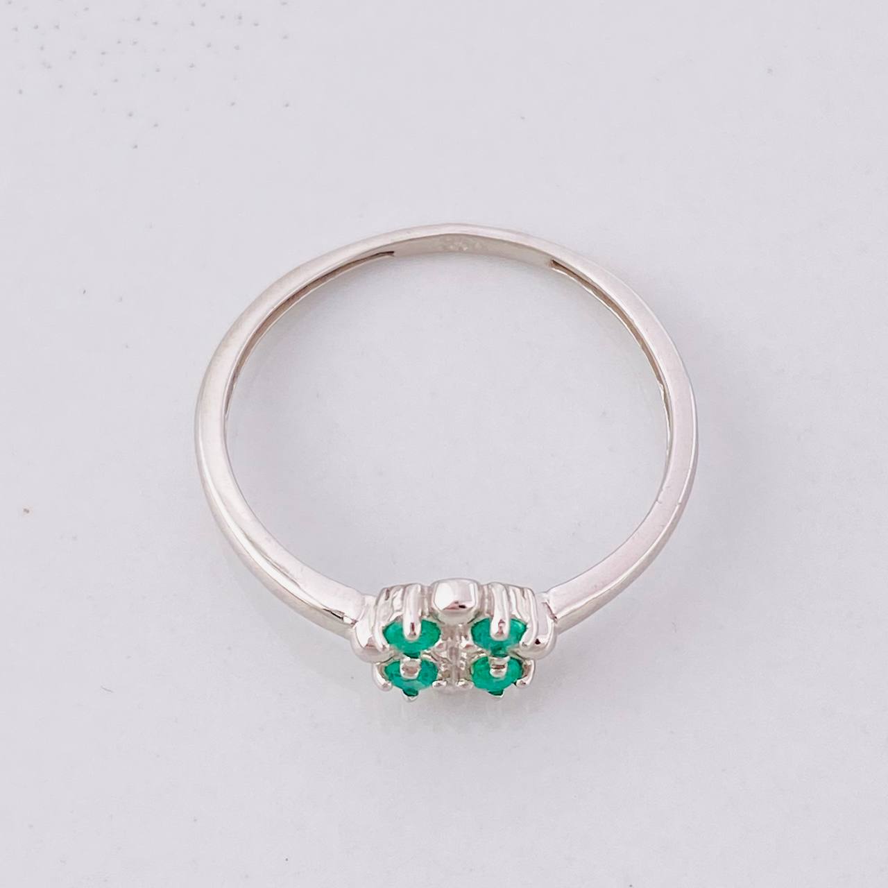 Anillo Circulo Floreado Esmeraldas 10pts 1 g / T6 3/4 Plata 950