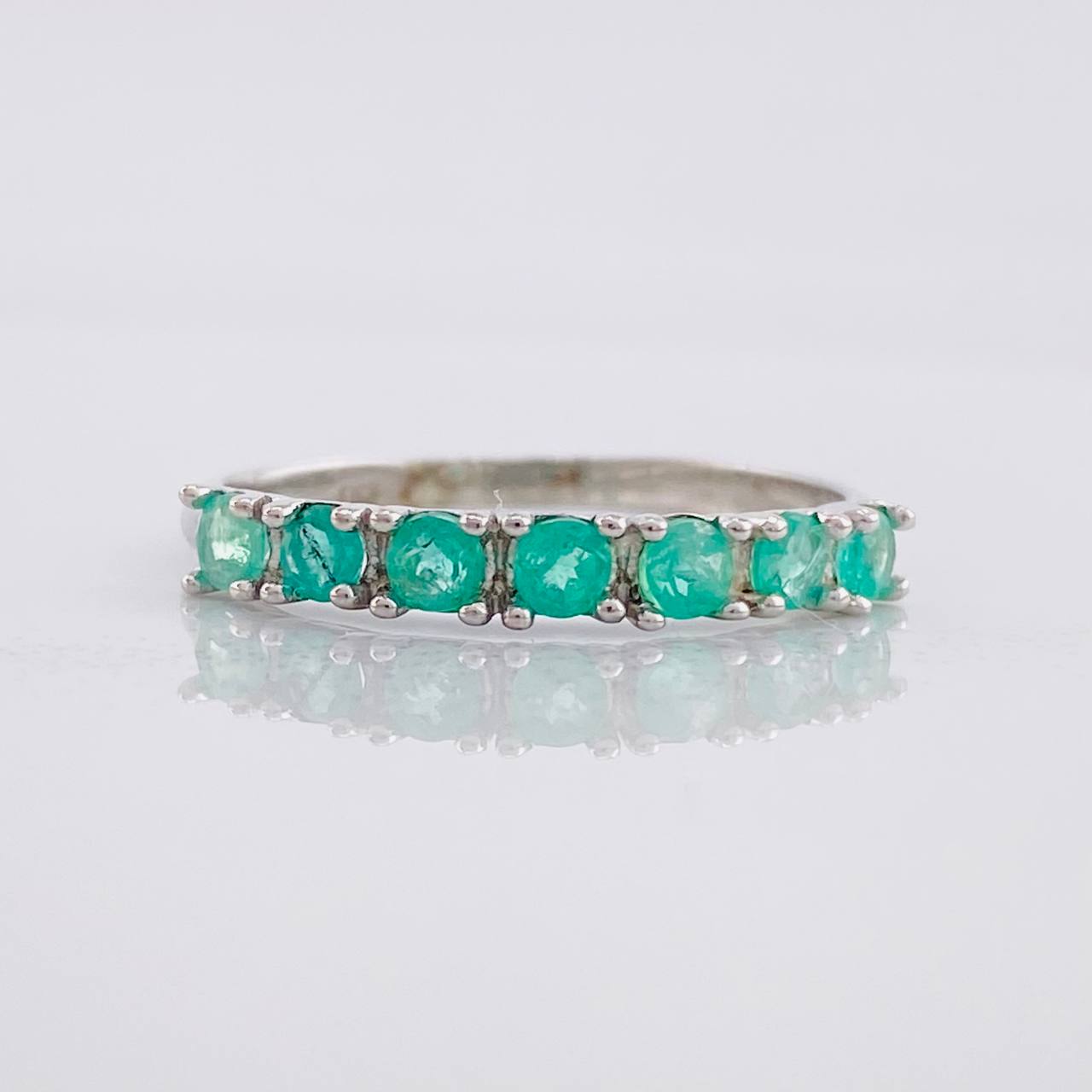 Anillo Carril Tupido Esmeraldas 47pts 1.55g / T7 1/2 Plata 950