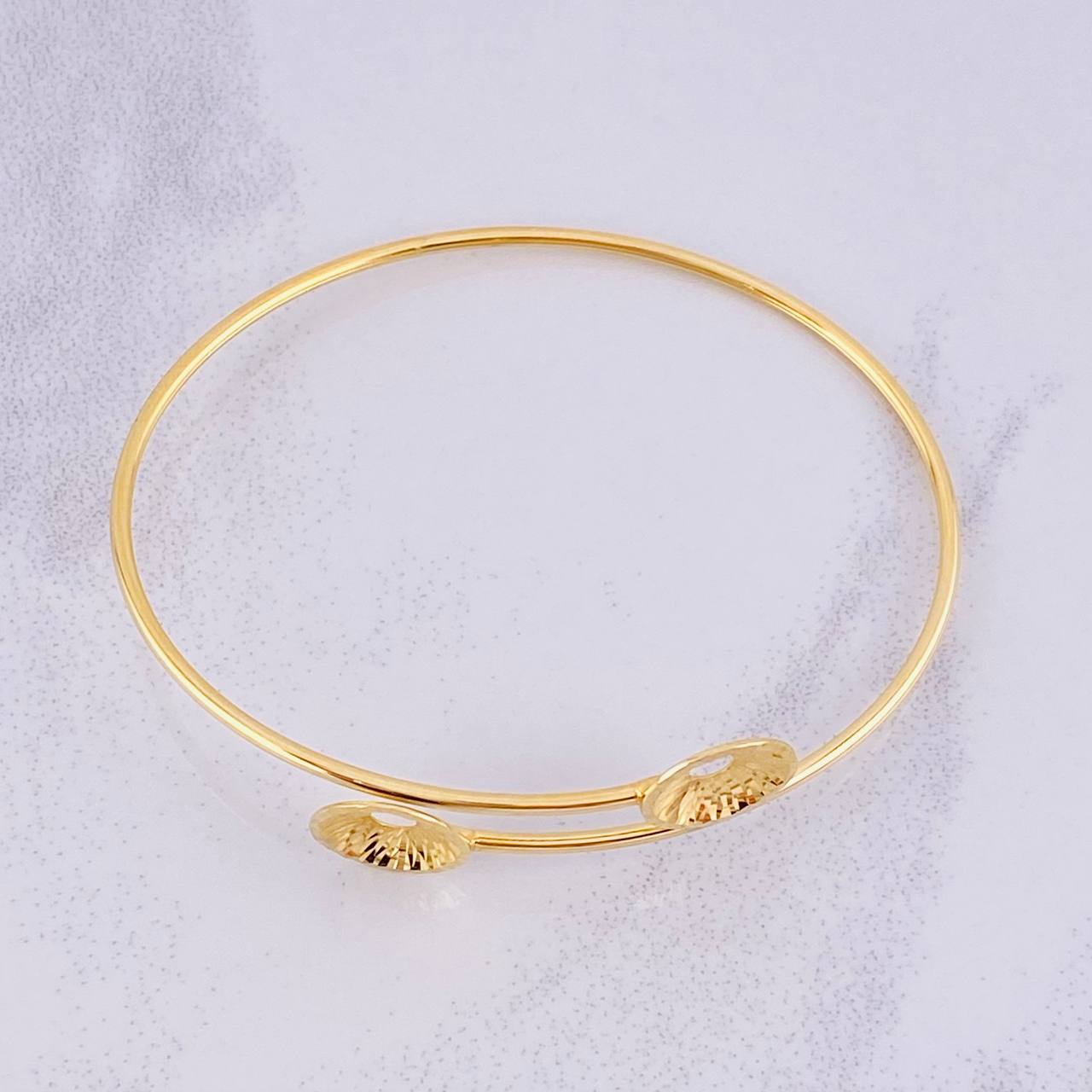 Pulso Aro Liso Conchas 3.85g / 18.8cm / 1.4mm Oro Amarillo 18K