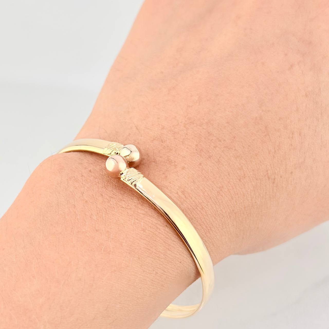 Pulso Aro Tu y Yo 5.2g / 18.8cm / 5mm Tres Oros 18K