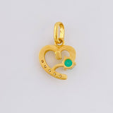 Dije Corazón Silueta 1.55gr / 1.8cm / Esmeraldas 18pts Diamantes Blancos 7pts Oro Amarillo 18K (Joya)