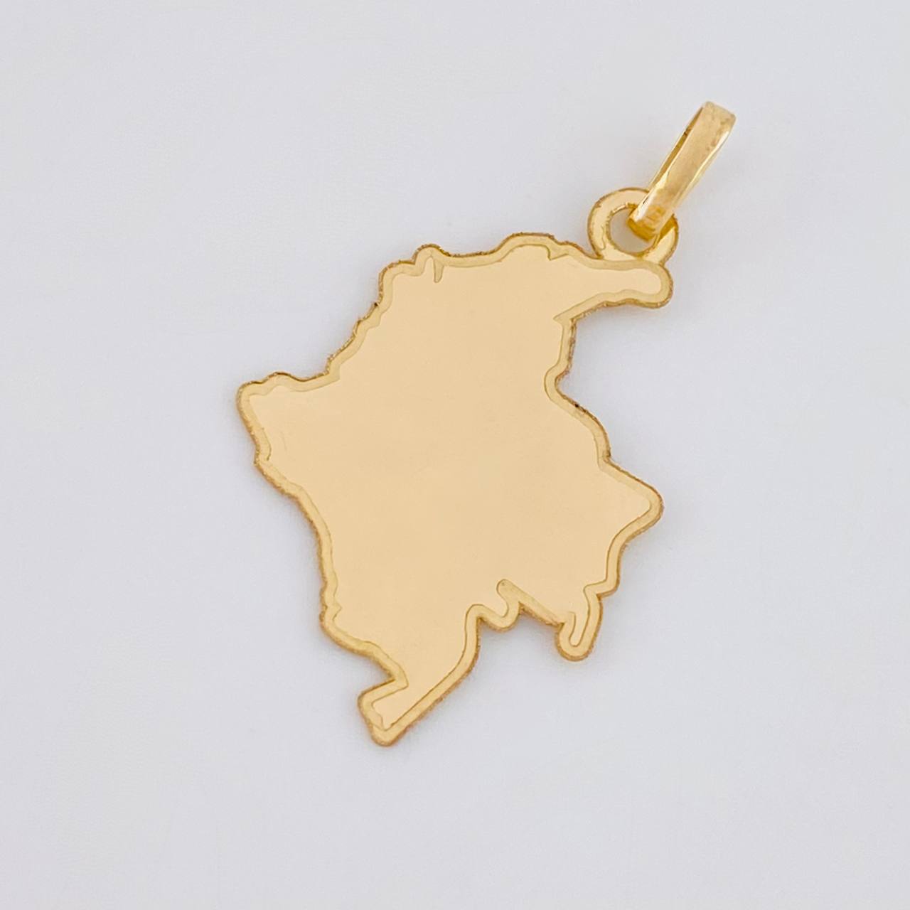 Dije Mapa Colombia 1.05g / 2.9cm Oro Amarillo 18K