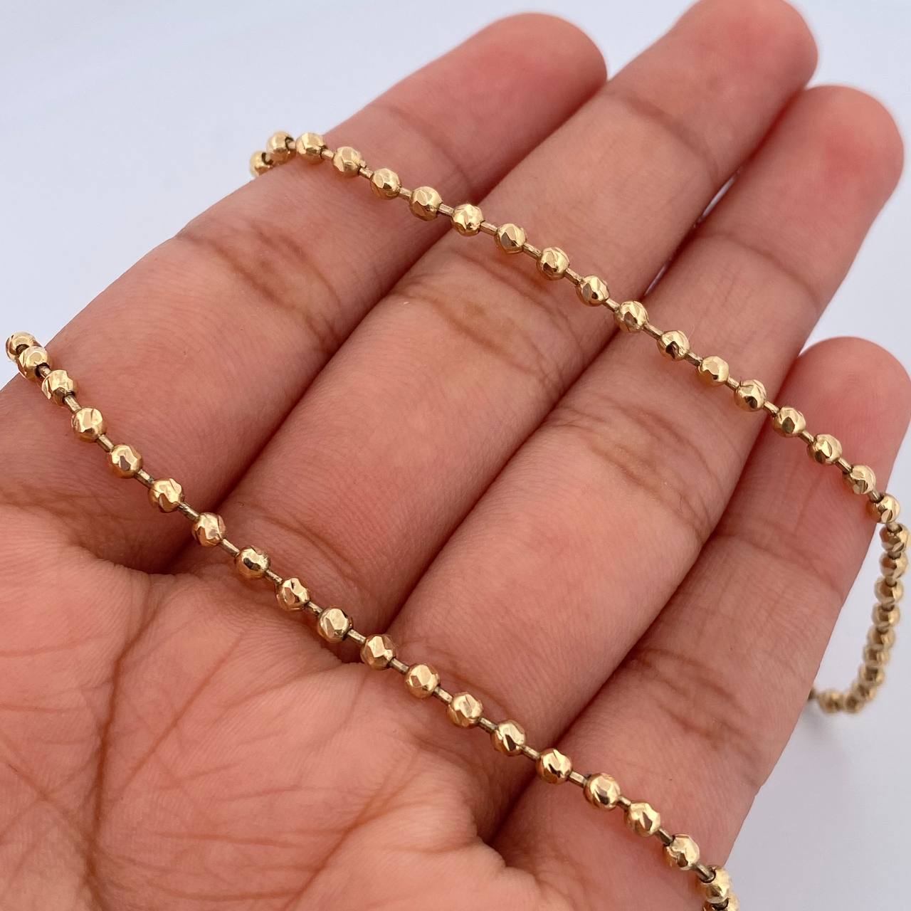 Cadena Militar 12.2gr / 61.3cm / 2.4mm Bolas Diamantadas Oro Amarillo 18K $