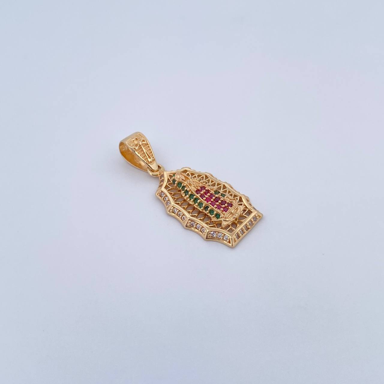 Dije Virgen Guadalupe 3.5gr / 3.2cm / Circones Fucsias Verdes Blancos Oro Amarillo 18K $