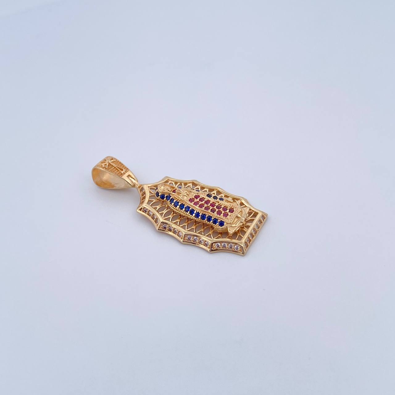 Dije Virgen Guadalupe 4.55gr / 3.7cm / Circones Fucsias Azules Blancos Oro Amarillo 18K $