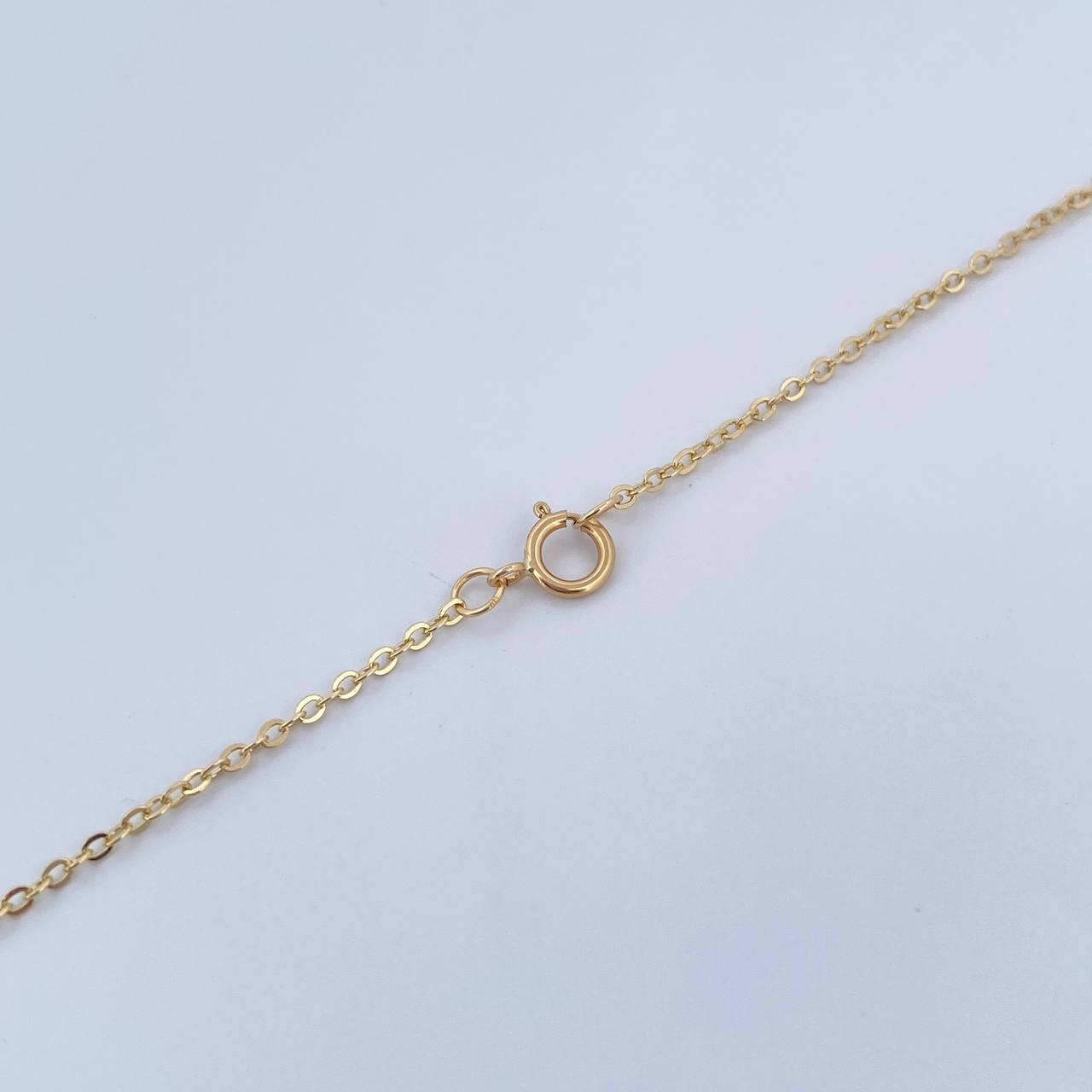 Cadena Aro Seguido 2.15gr / 46.2cm / 1.3mm Oro Amarillo 18K $