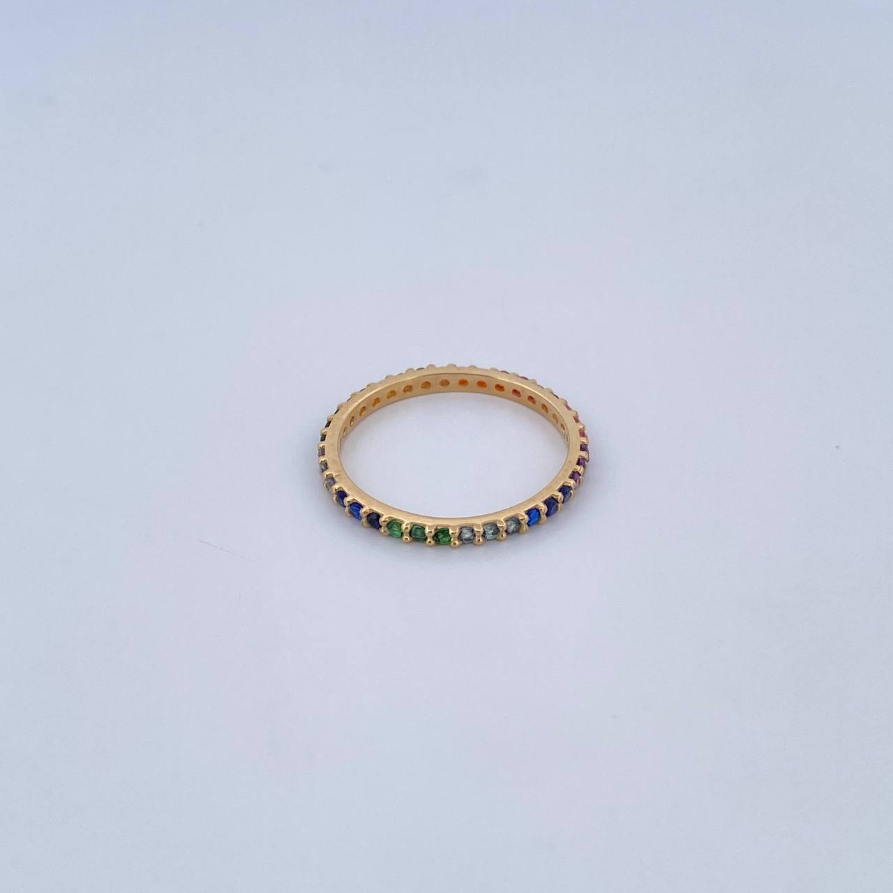 Anillo Argolla 1.8gr / T7 1/2 / Circones Colores Oro Amarillo 18K $