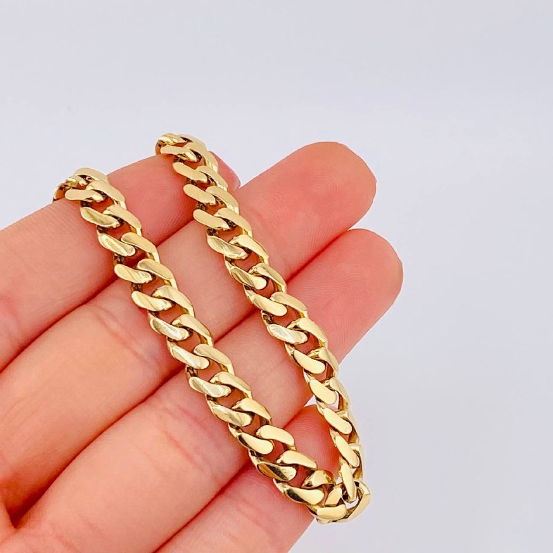 Cadena Cubana 30.9 g / 60.9 cm / 7.1 mm Oro Amarillo 18K