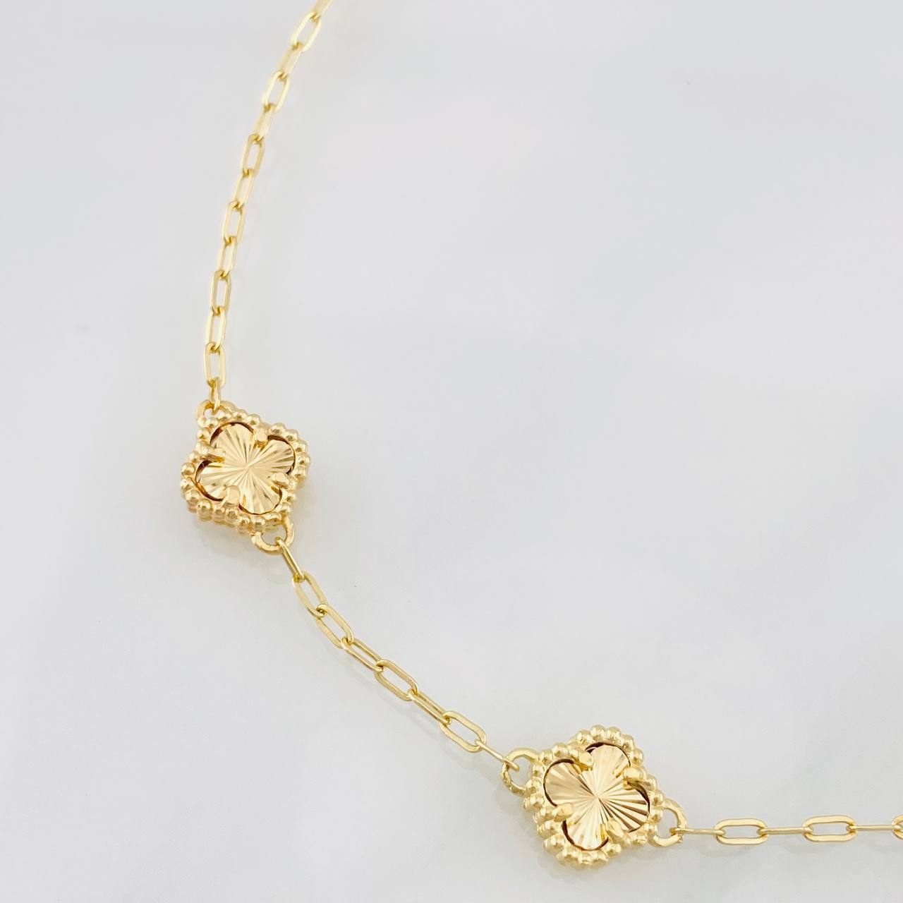 Pulso Modulable Trebol 3.7g / 16.5cm - 18cm / 1.5mm Oro Amarillo 18K