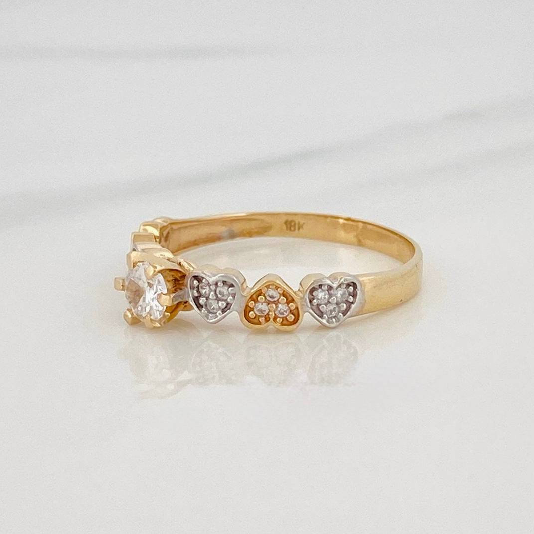 Anillo Solitario Corazones 2.2g / T7 1/2 Dos Oros Amarillo Blanco 18K