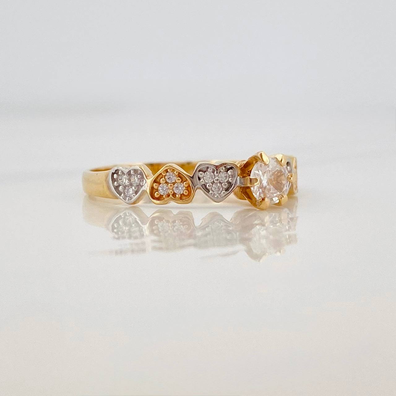 Anillo Solitario Corazones 2.2g / T7 1/2 Dos Oros Amarillo Blanco 18K
