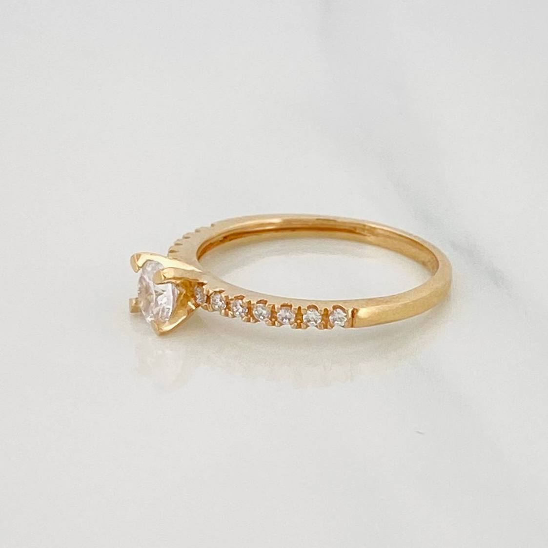 Anillo Solitario Cuatro Garras 1.85g / T6 1/4 Oro Amarillo 18K