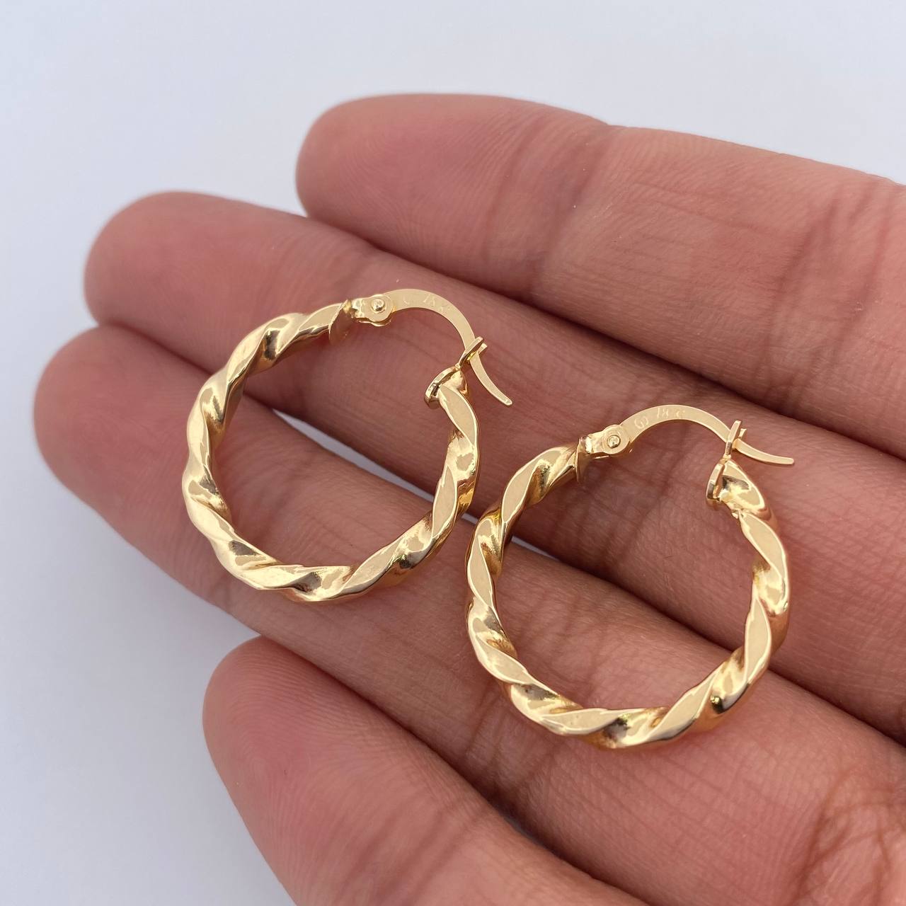 Candongas Milu 2.1gr / 2.1cm / Entorchadas Planas Oro Amarillo 18K &