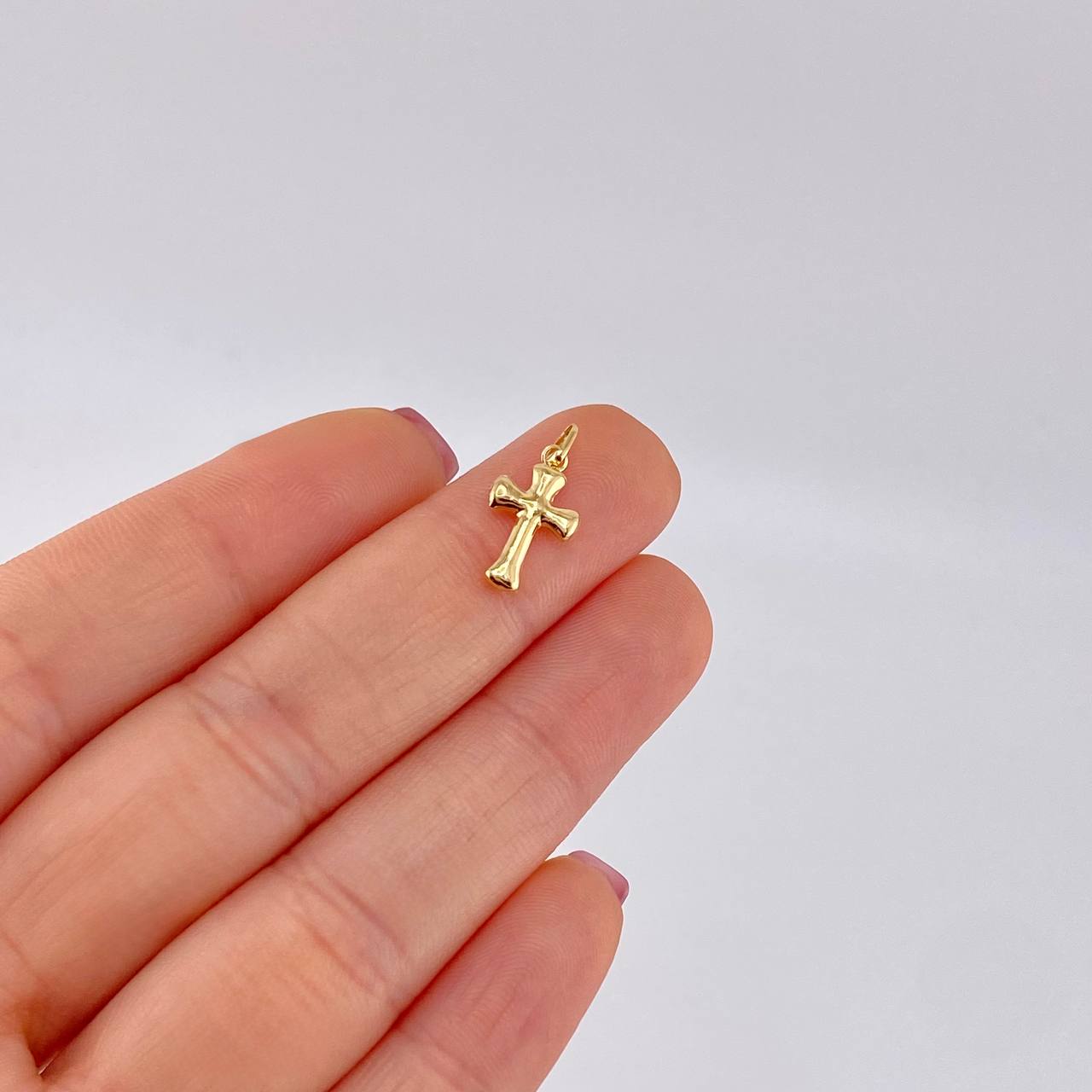 Dije Cruz Puntas Curvas 0.4g / 1.9cm Oro Amarillo 18K