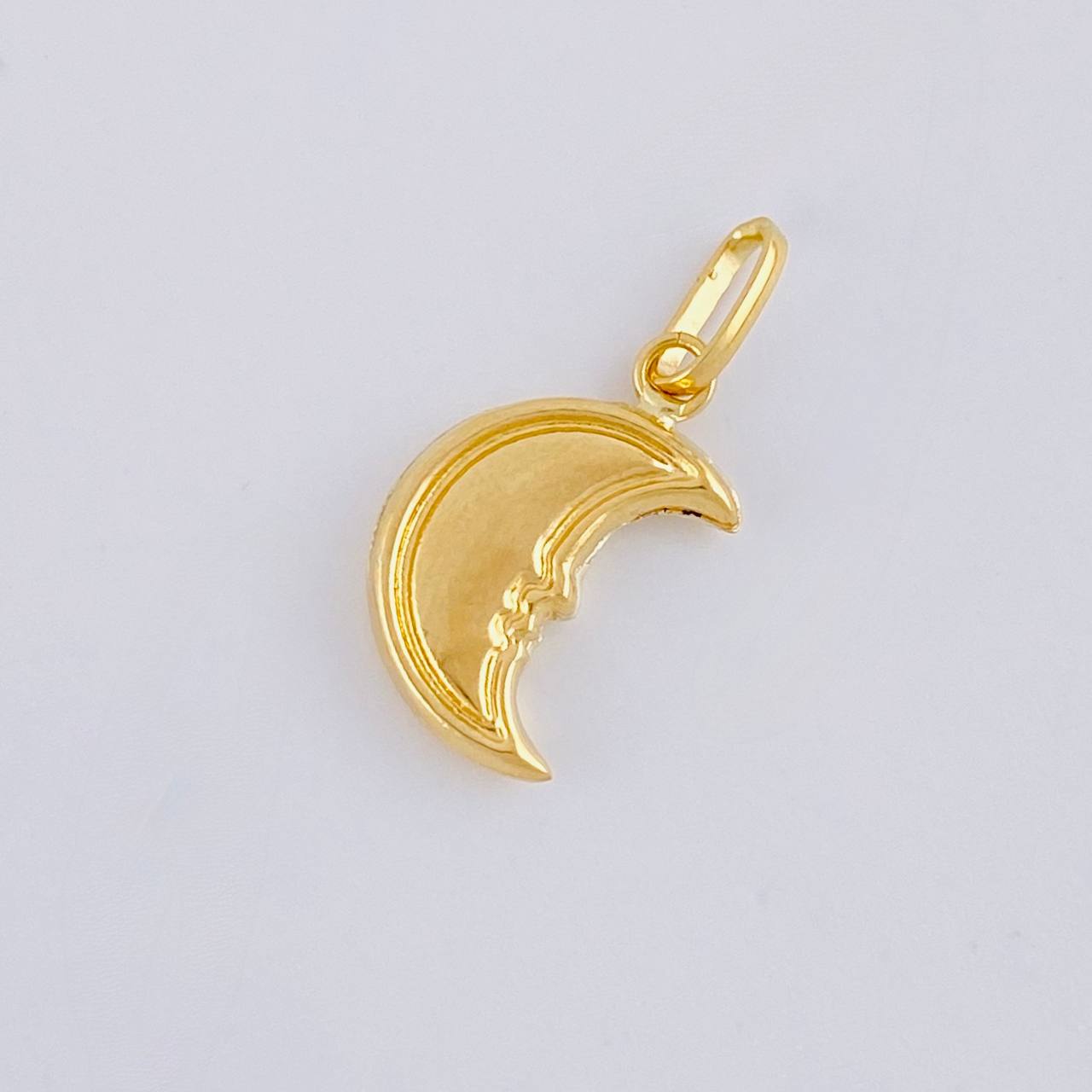 Dije Media Luna 0.55g / 1.9cm Oro Amarillo 18K
