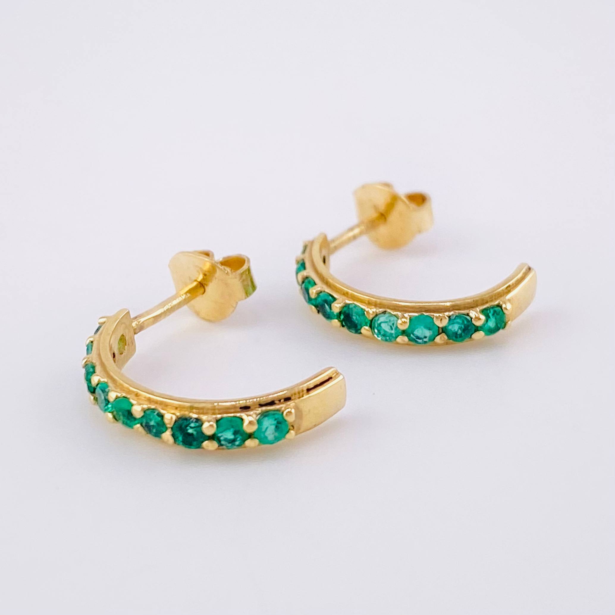 Topos Media Luna Esmeraldas 70pts 2.35gr / 1.6cm / Oro Amarillo 18K