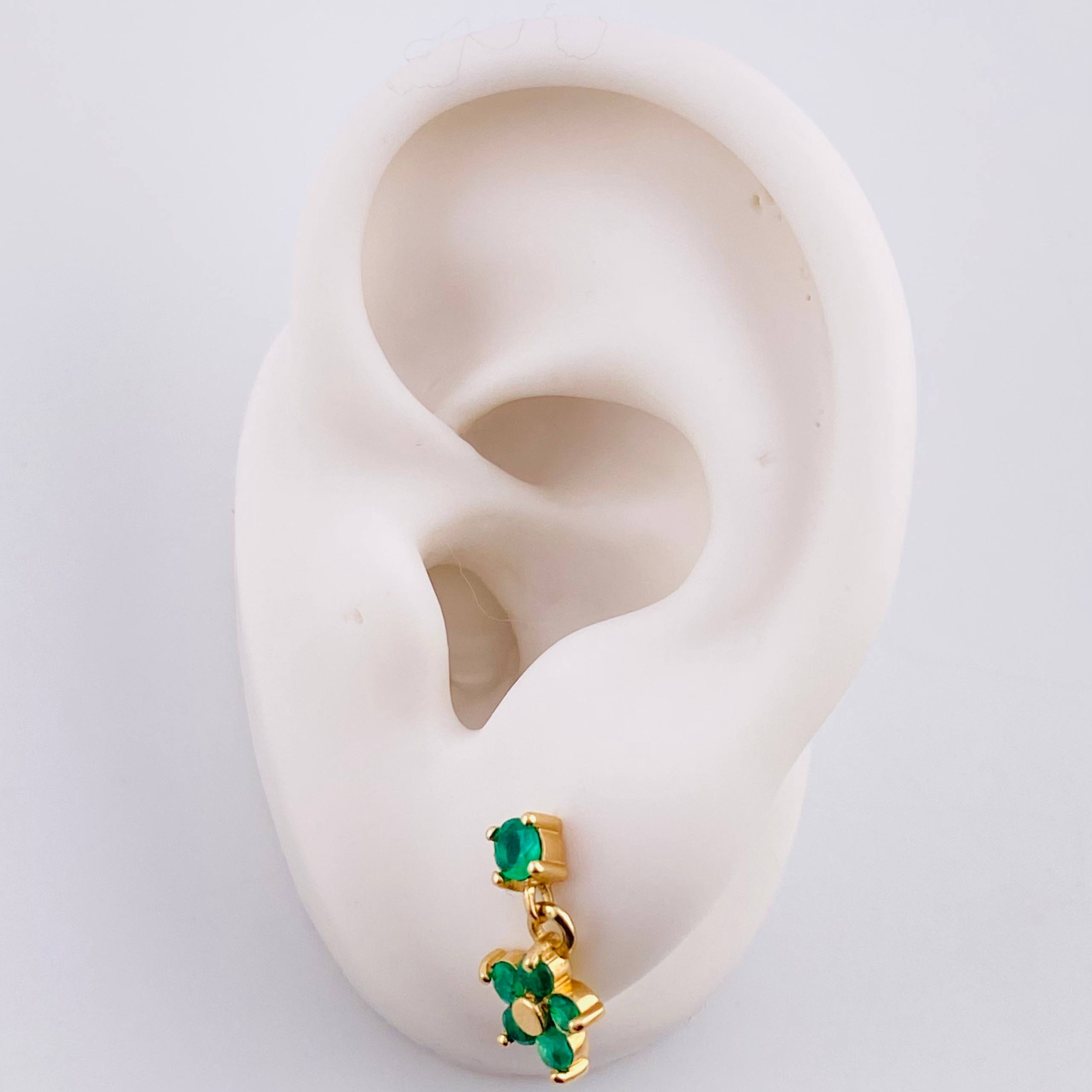 Topos Flor Colgante Esmeraldas 60pts 2.55gr / 1.5cm / Oro Amarillo 18K
