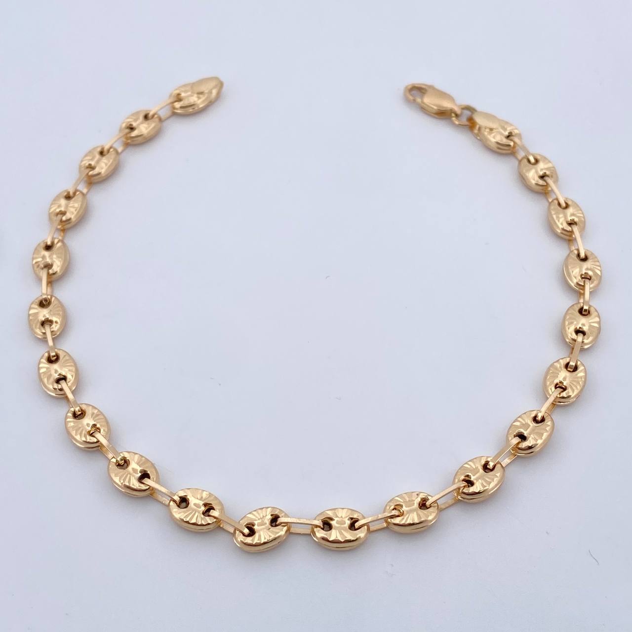 Pulso GC 5.5gr / 20.8cm / 5mm Diamantado Oro Amarillo 18K $