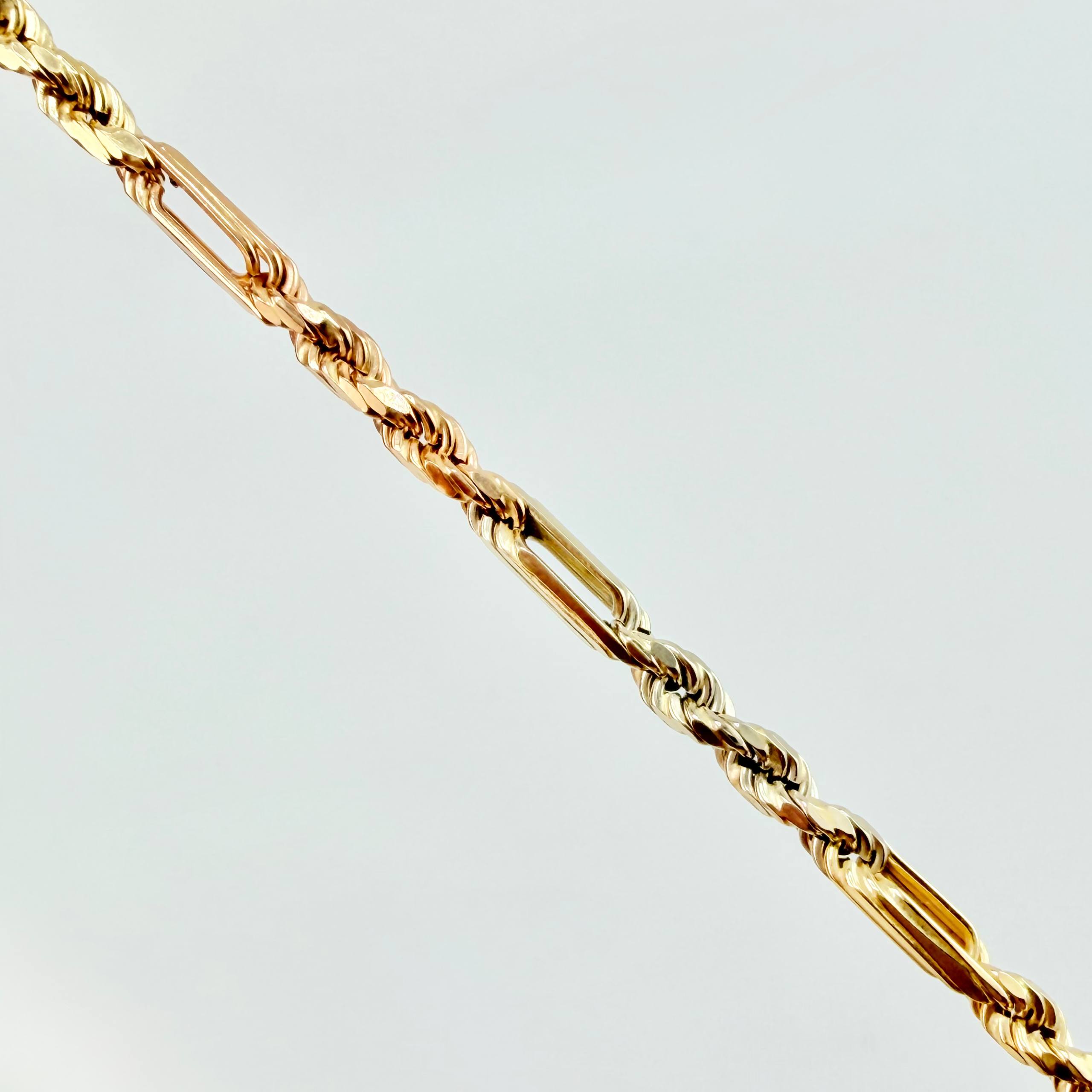 Cadena Lazo Especial 15.65gr / 60cm / 3.4mm Tres Oros +3 18K *