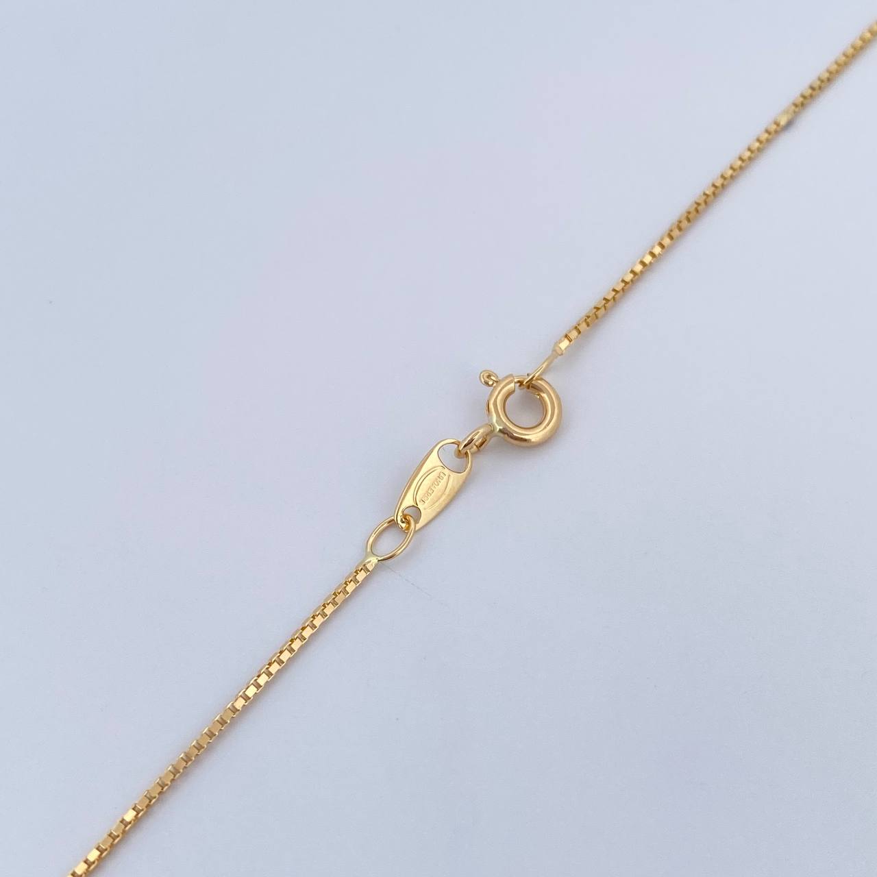 Set Cadena Veneciana 2.7gr/45.2cm / 0.6mm + Dije Virgen Milagrosa 0.55gr/1.7cm Troquelada Oro Amarillo 18K (Oferta) $