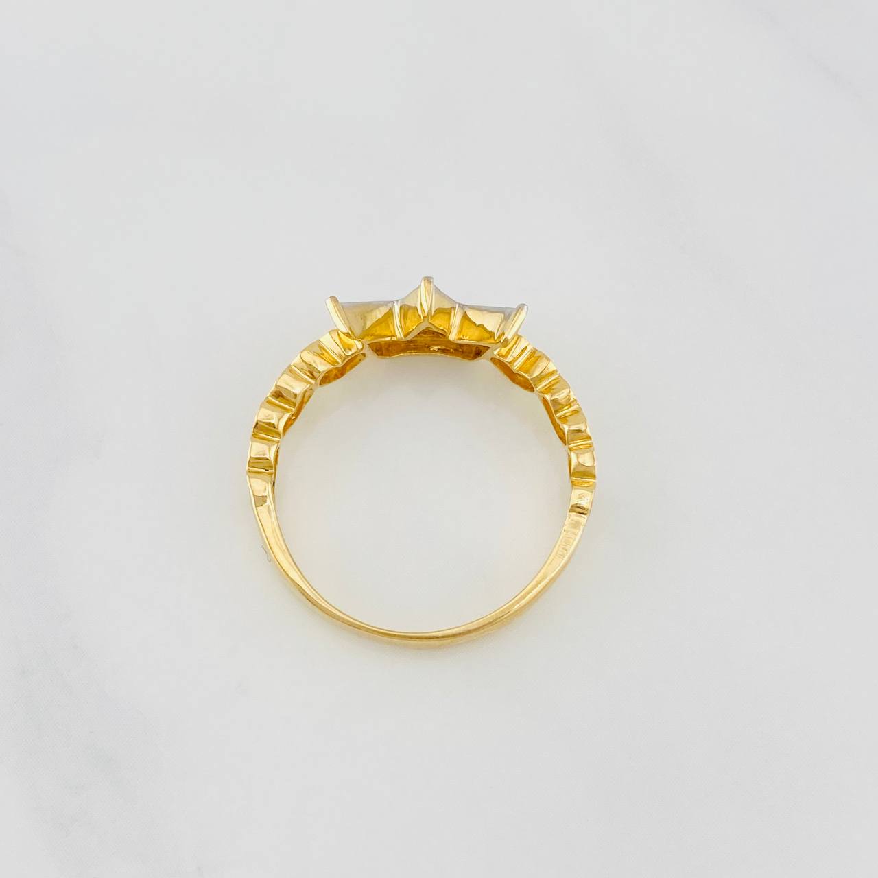 Anillo Corona Corazones 2.55g / T7 Dos Oros Amarillo Blanco 18K
