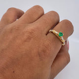 Anillo Solitario Puente 3.45gr / T6 3/4 / Esmeraldas 24 Pts Diamantes 16 Pts  Oro Amarillo 18K (Joya) &