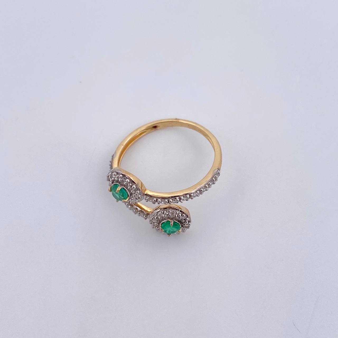 Anillo Solitario Halo Doble 2.45gr / T6 / Esmeraldas 26 Pts Diamantes 24 Pts Dos Oros Amarillo Blanco 18K (Joya) &