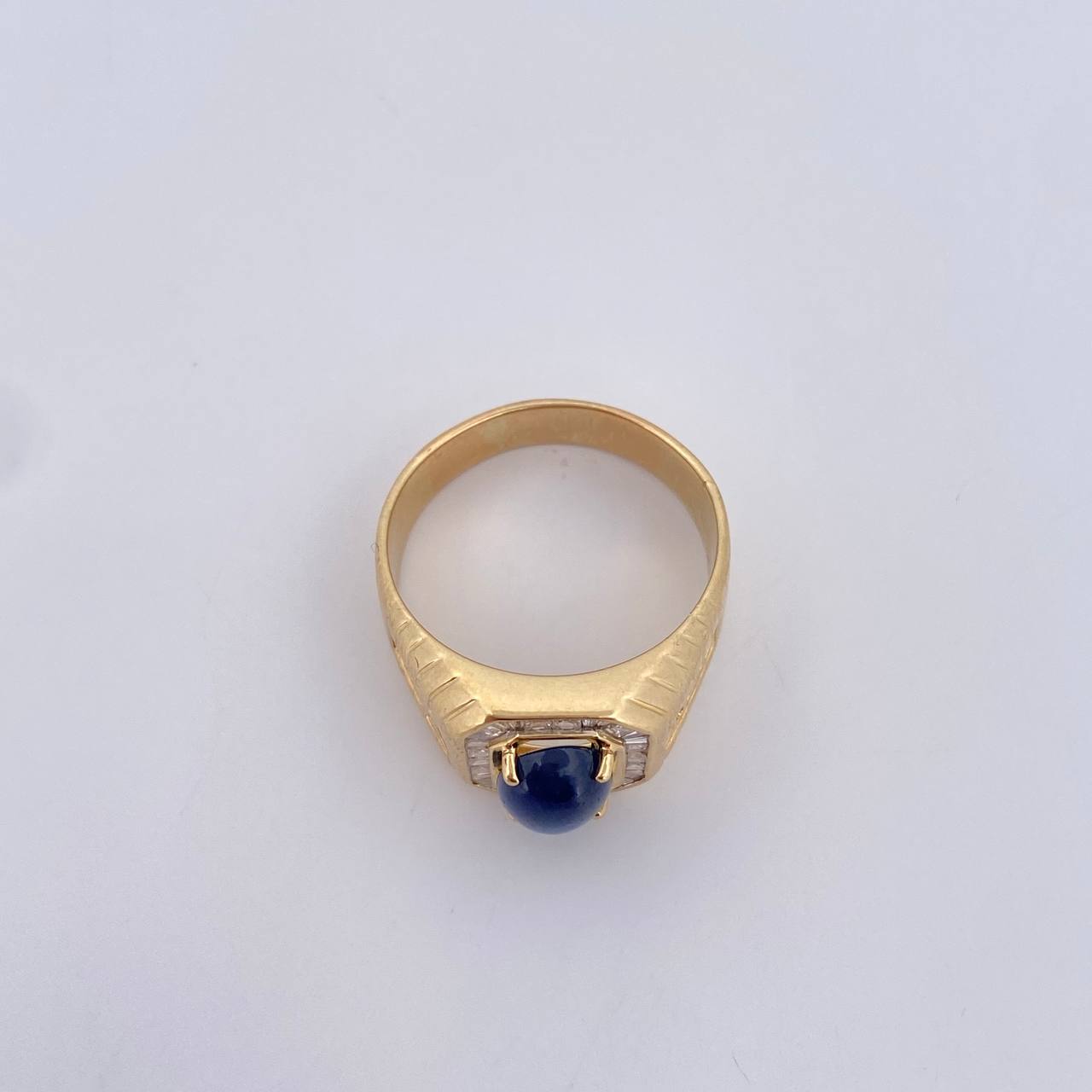 Anillo Greca egipcia 9.4gr / T10 / Zapiro 1.7 Qts Diamantes 9 Pts  Oro Amarillo 18K (Joya) &