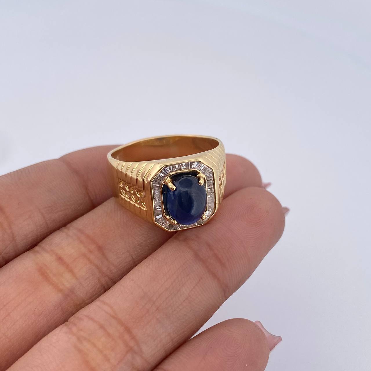 Anillo Greca egipcia 9.4gr / T10 / Zapiro 1.7 Qts Diamantes 9 Pts  Oro Amarillo 18K (Joya) &