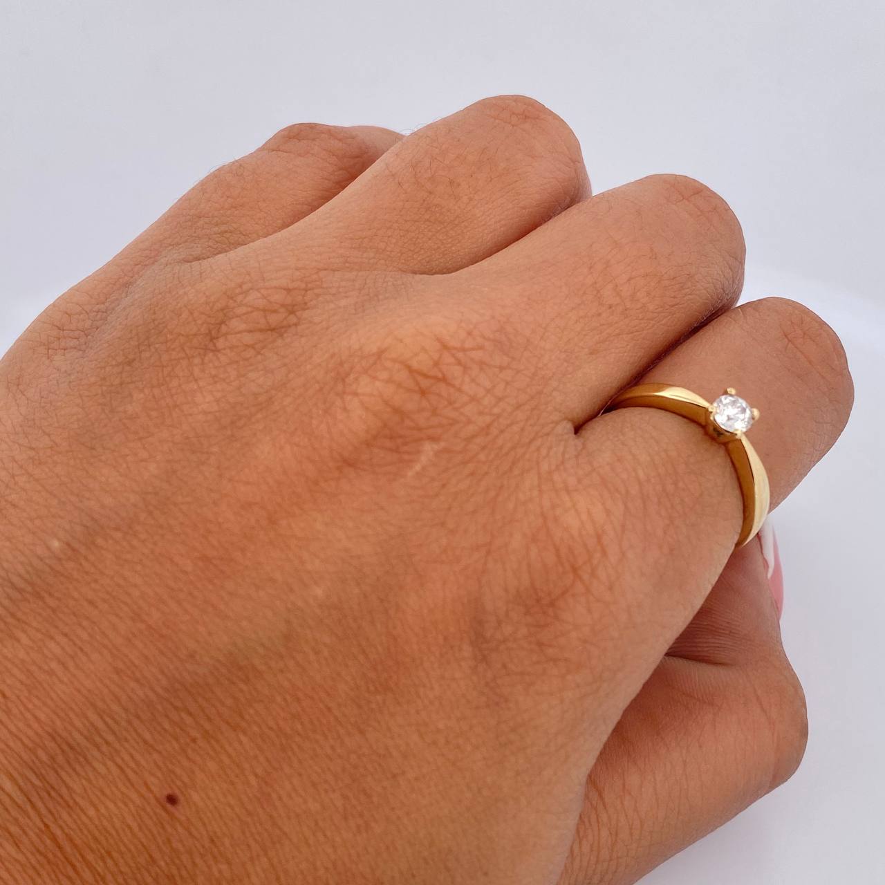 Anillo Solitario Redondo 3.15gr / T5 3/4 / Diamante 22 Pts Oro Amarillo 18K (Joya) &