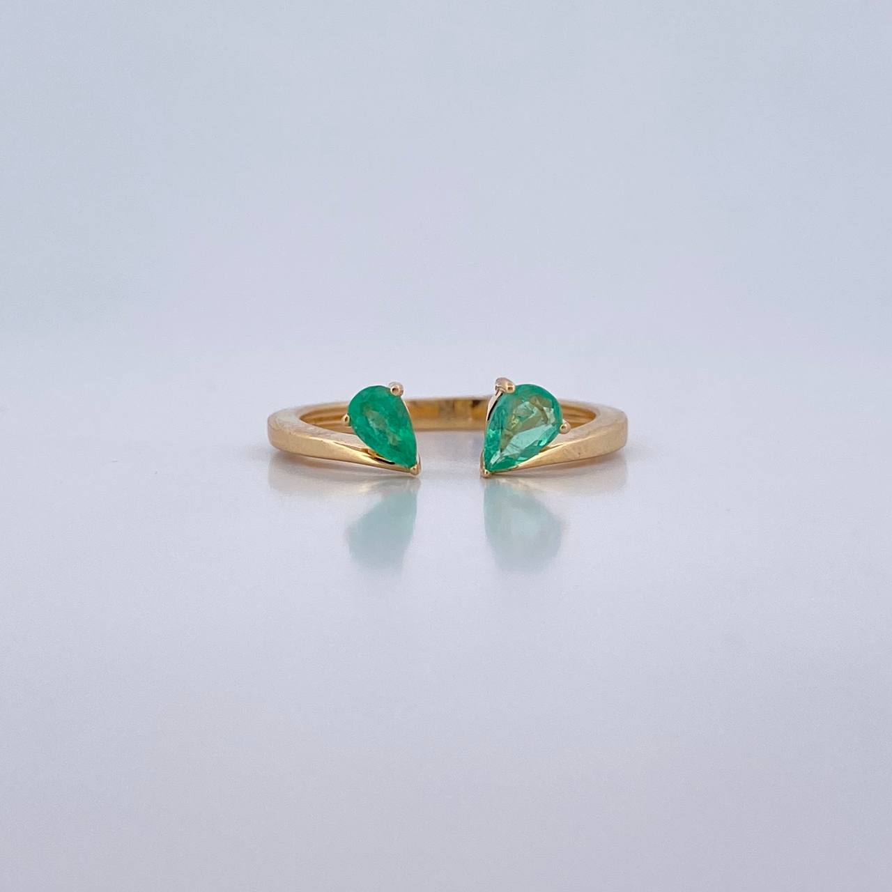 Anillo Abrazo 2.45gr / T7 / Esmeraldas 35 Pts Oro Amarillo 18K (Joya) &