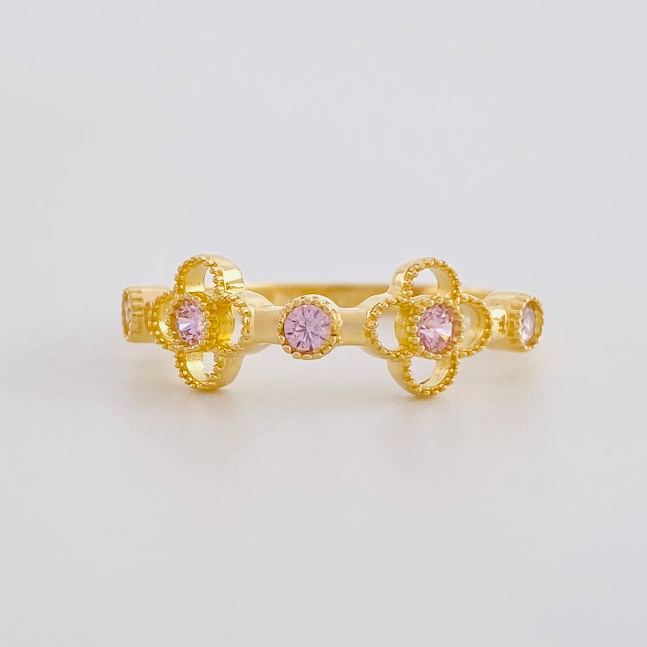 Anillo Trebol Silueta 2.05g / T7 1/2 Oro Amarillo 18K