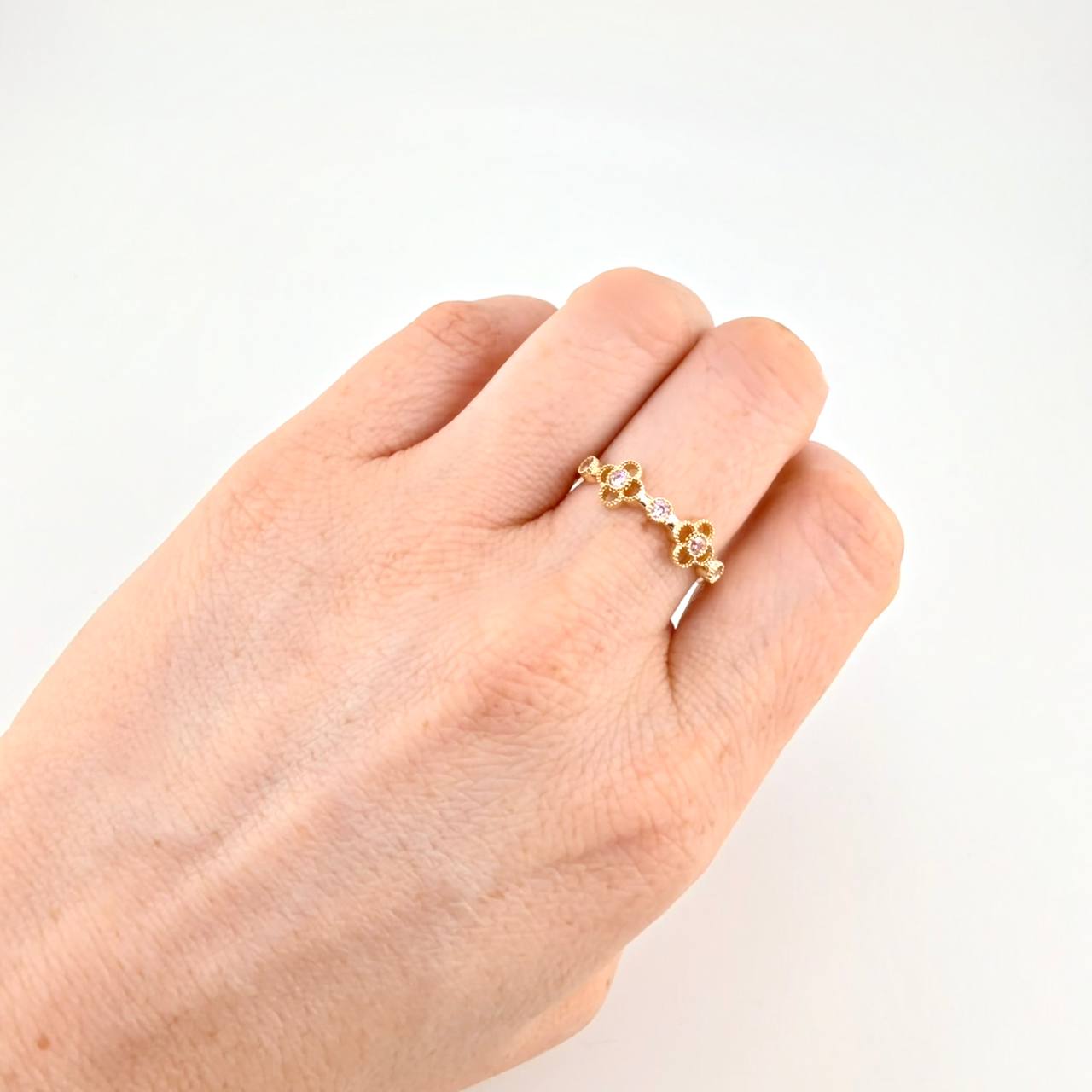 Anillo Trebol Silueta 2.05g / T7 1/2 Oro Amarillo 18K