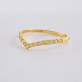 Anillo Curva en V Tupida 1.2g / T7 1/4 Oro Amarillo 18K