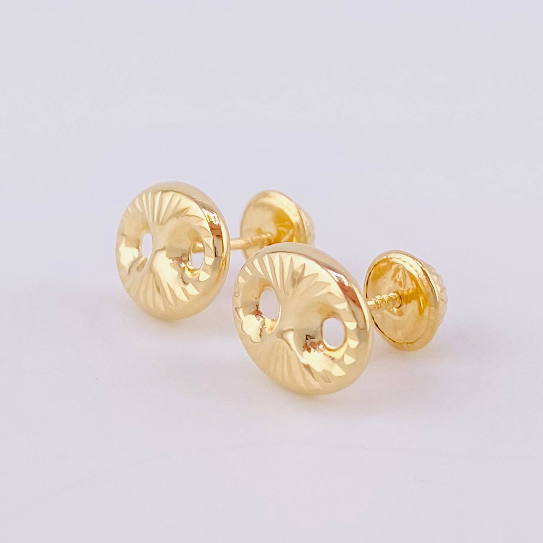 Topos Gc Diamantado 0.9g / 9.8mm Oro Amarillo 18K