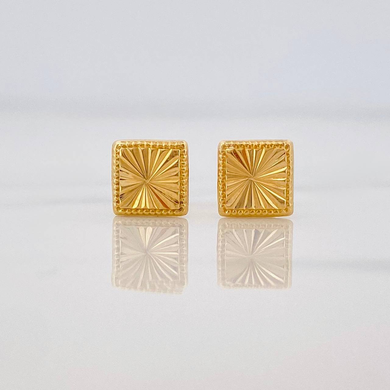 Topos Cuadrado Diamantado 0.7g / 6.06mm Oro Amarillo 18K