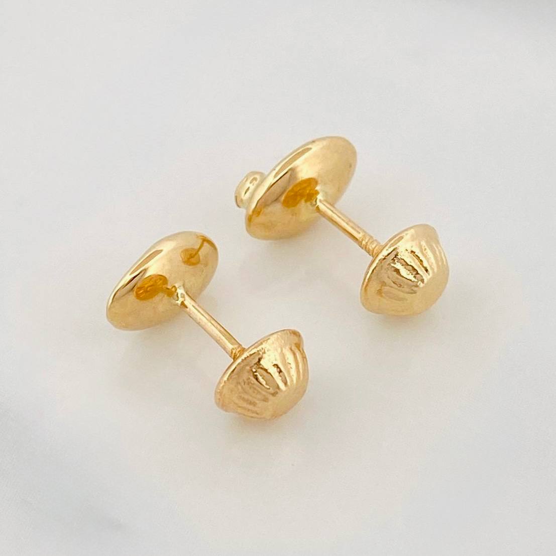 Topos Grano de Cafe 0.65g / 7.5mm Oro Amarillo 18K