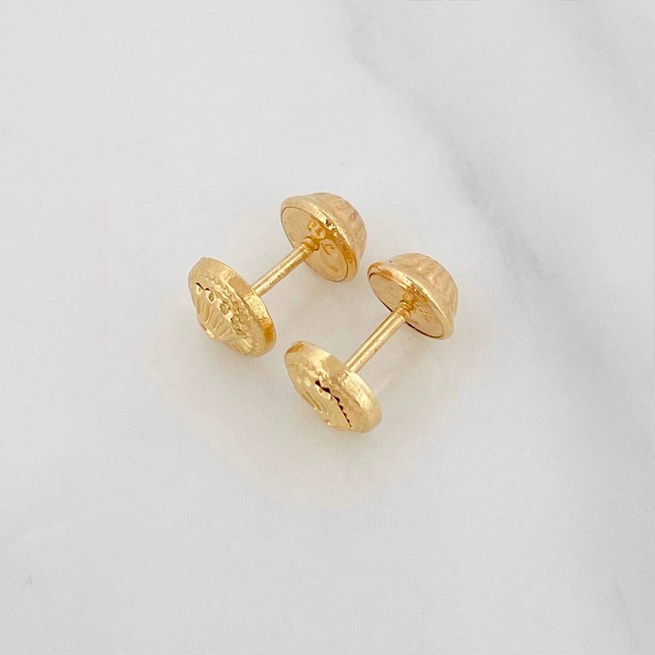 Topos Circulo Corona 0.65g / 5.83mm Oro Amarillo 18K