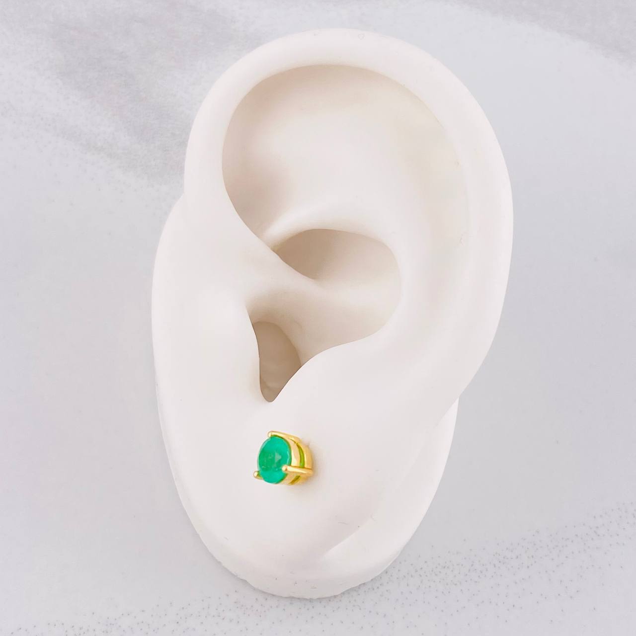 Topos Circulo Esmeralda 80pts 1.45g / 5.3mm Oro Amarillo 18K