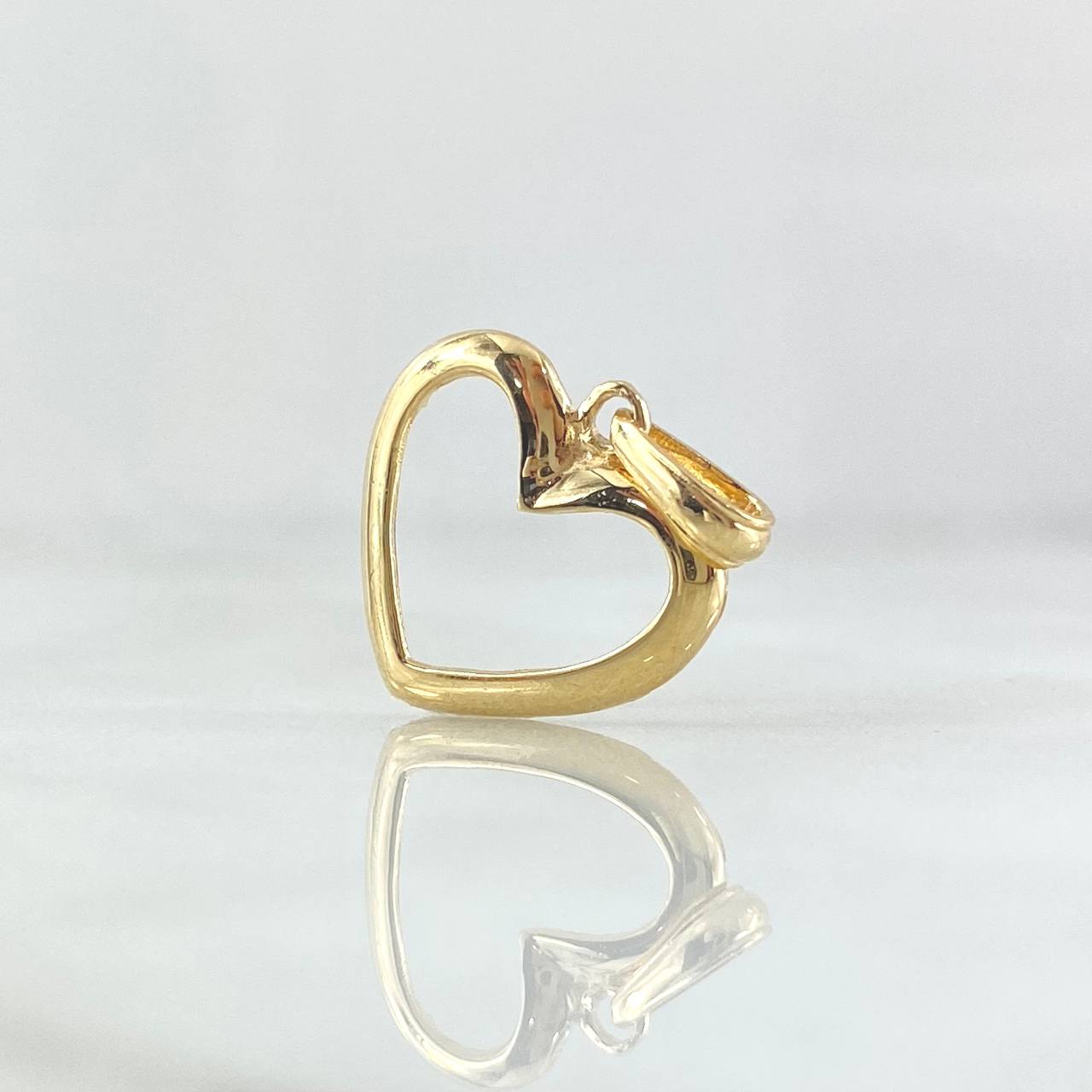 Dije Corazón Silueta 1.1gr / 2.1cm / Liso Oro Amarillo 18K
