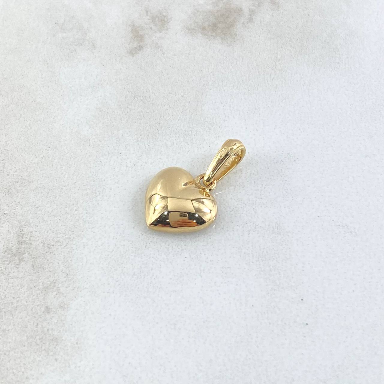 Dije Corazón Cojín 0.9gr / 1.7cm / Liso Oro Amarillo 18K
