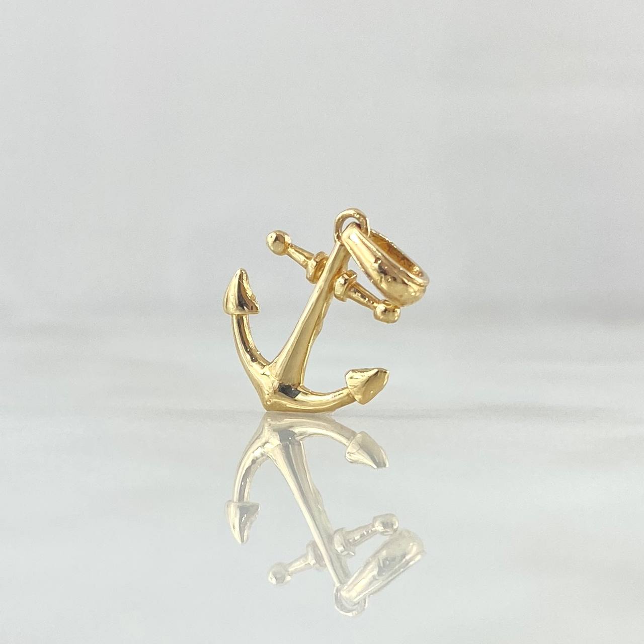 Dije Ancla 0.95gr / 2cm / Lisa Oro Amarillo 18K