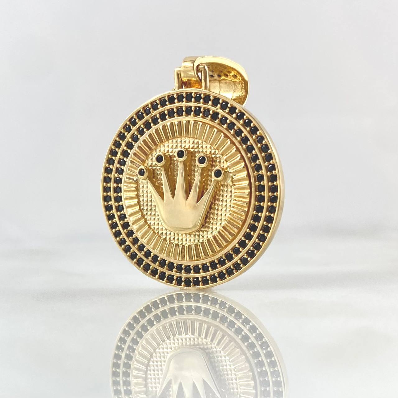 Dije Medalla Corona RX 7.15gr / 3.6cm / Circones Negros Oro Amarillo 18K ©